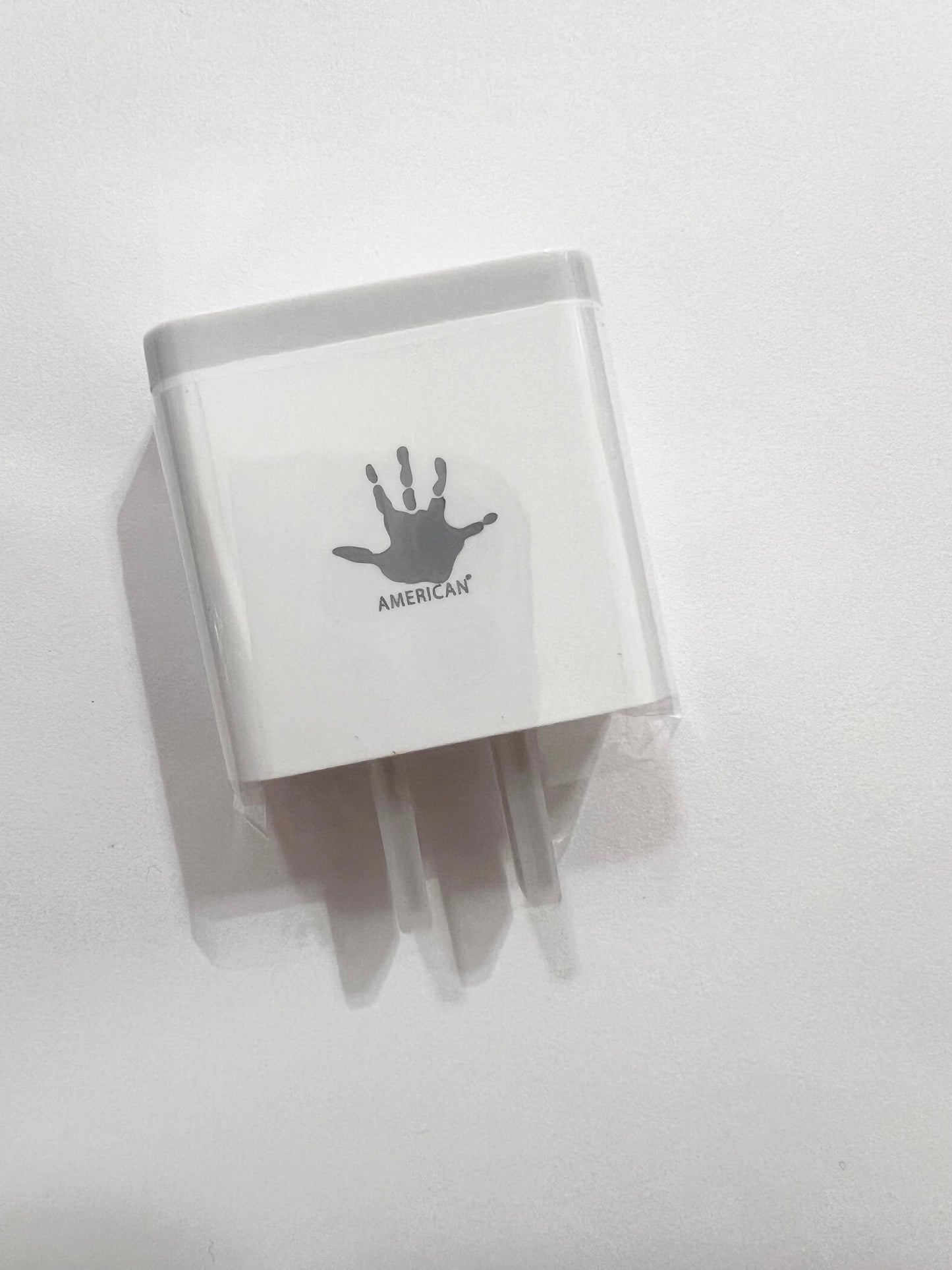 ADAPTADOR DE AMERICAN 2 USB 4A