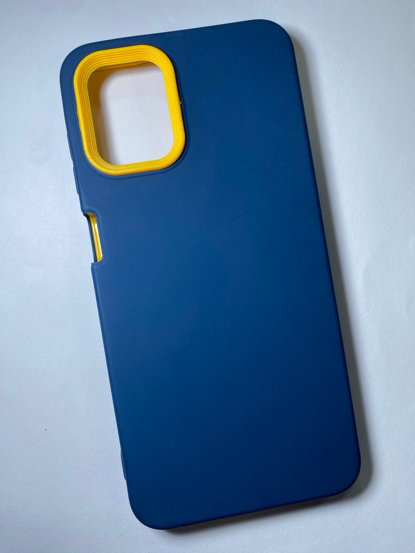 SAMSUNG A12