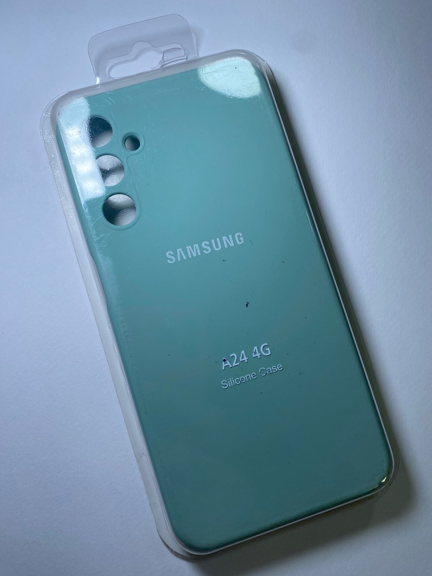 SAMSUNG A24