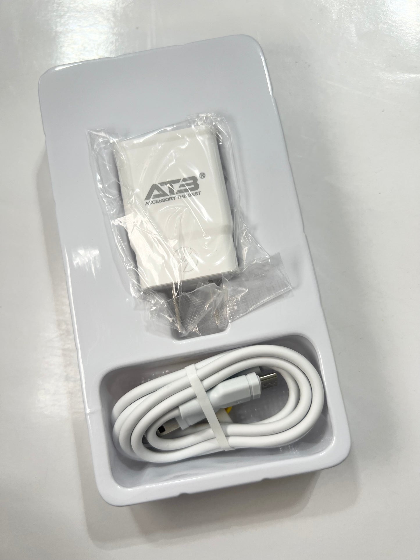 CARGADOR ATB V8 4A