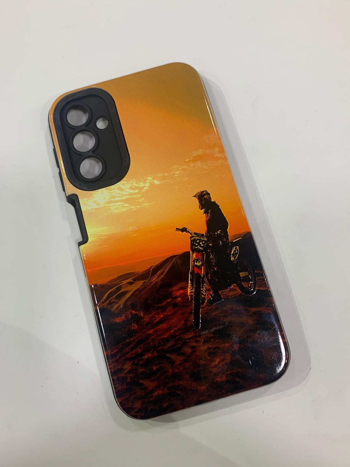 SAMSUNG A24