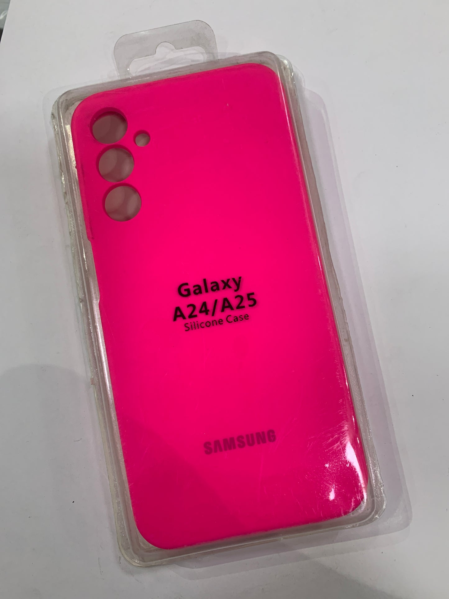 SAMSUNG A24