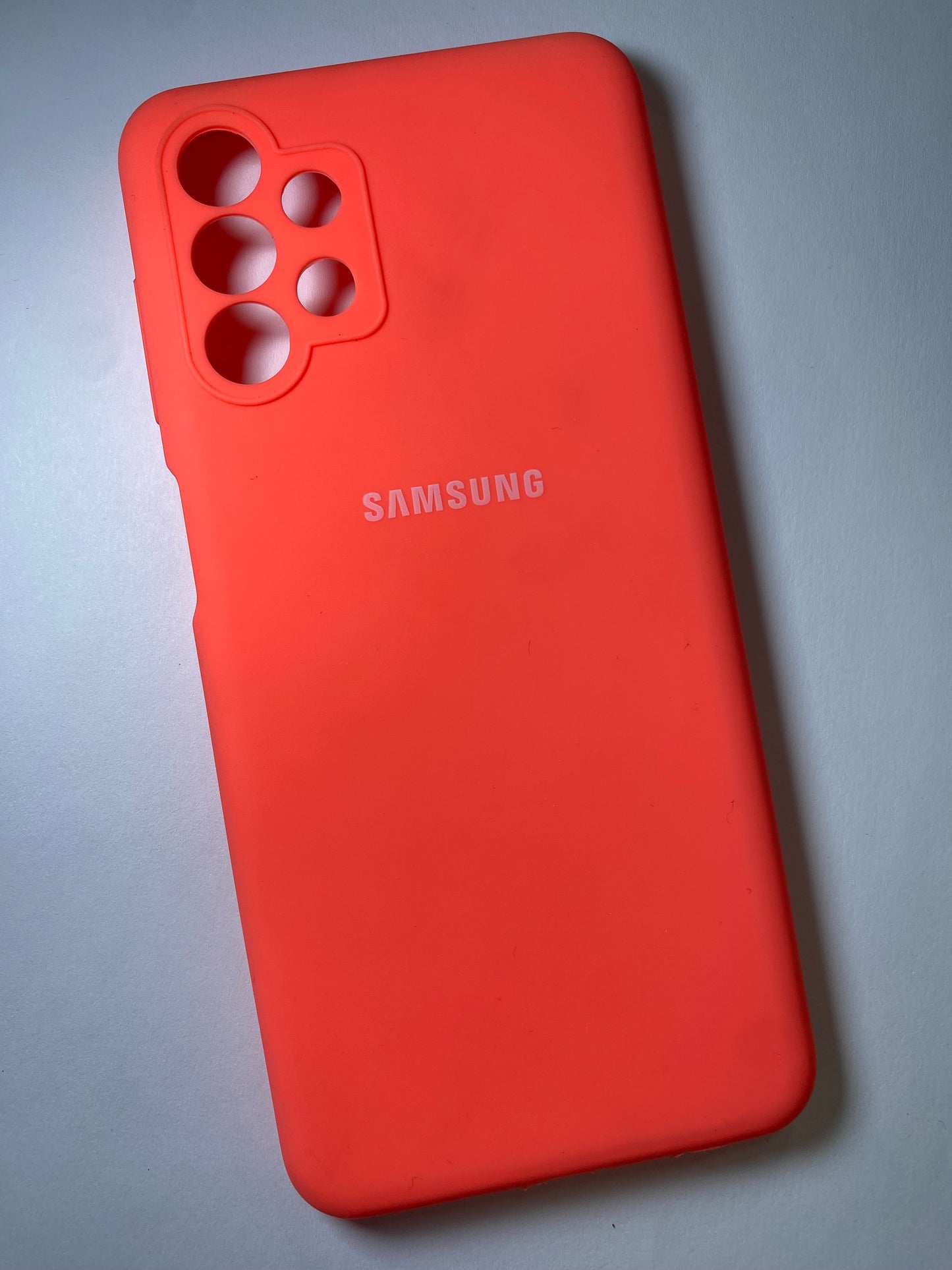 SAMSUNG A72