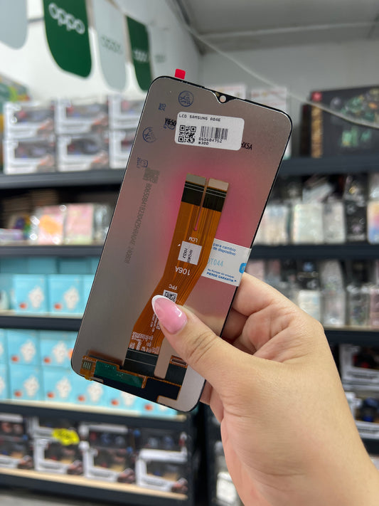 SAMSUNG A04E