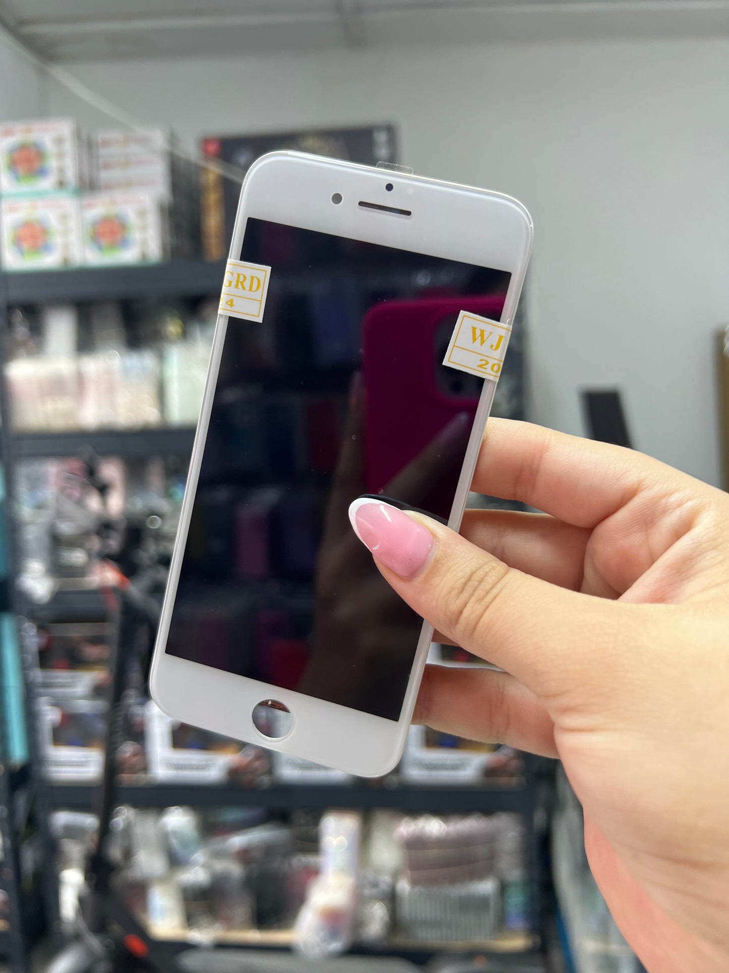 IPHONE 8