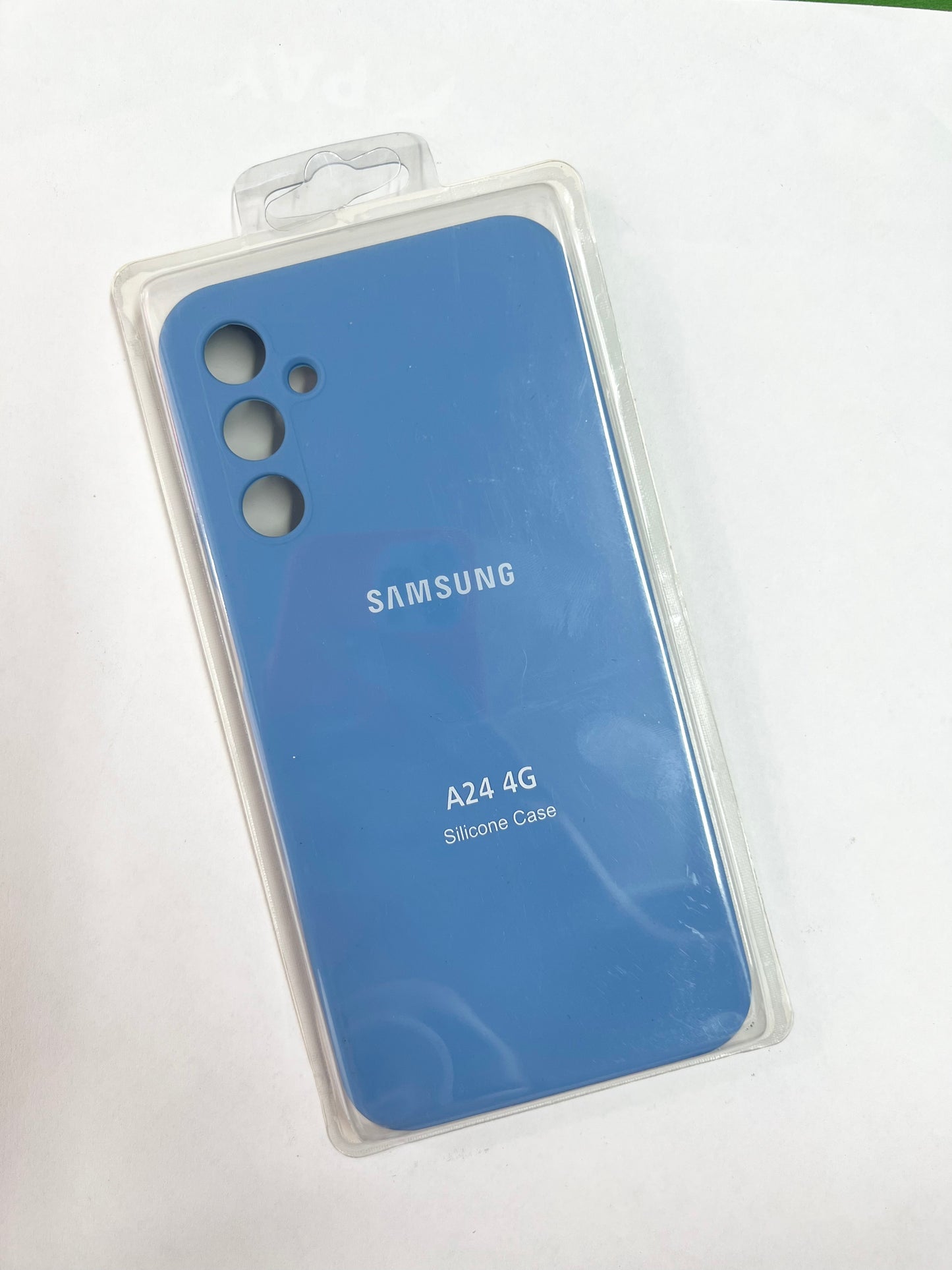 SAMSUNG A24