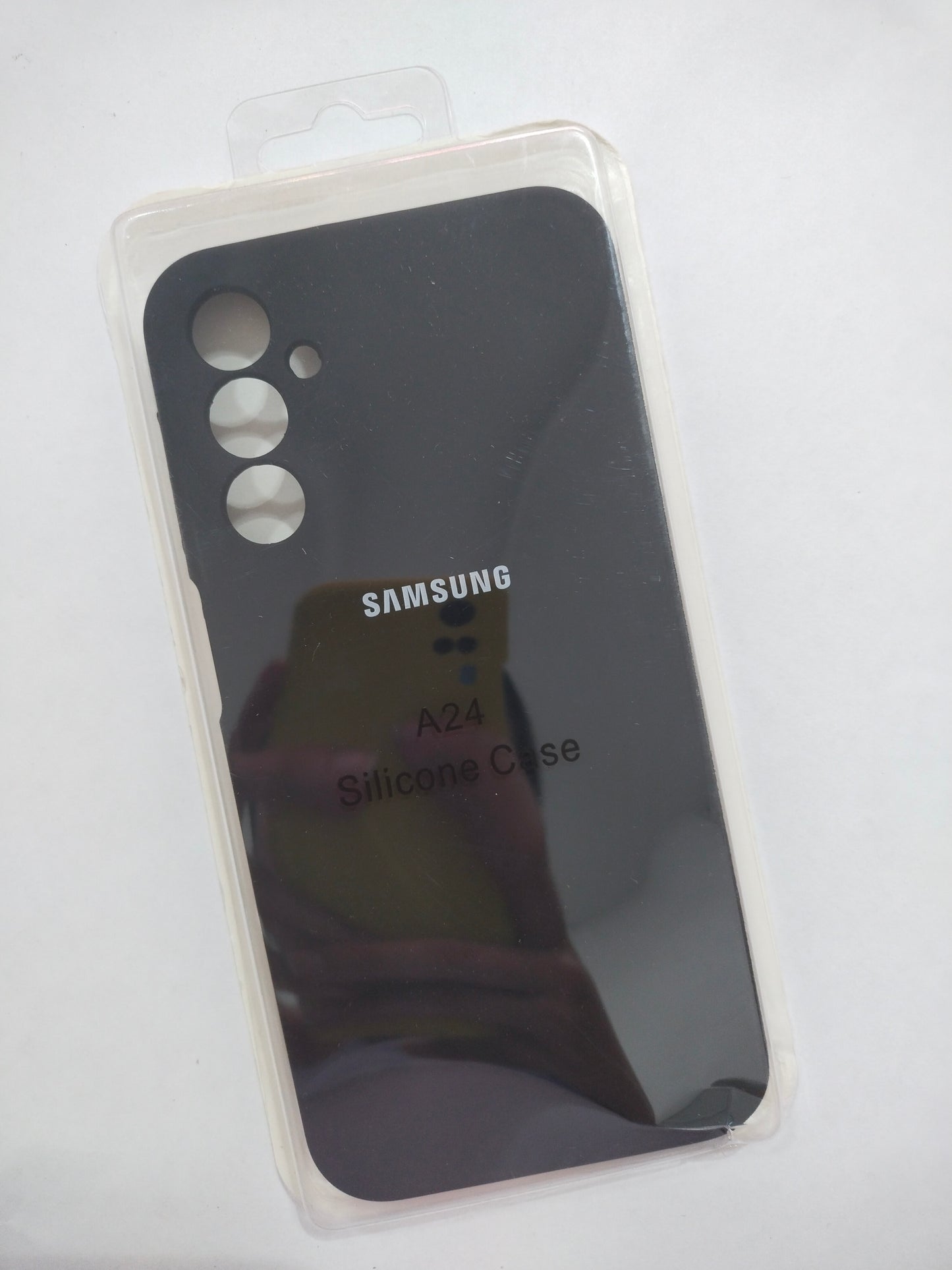 SAMSUNG A24