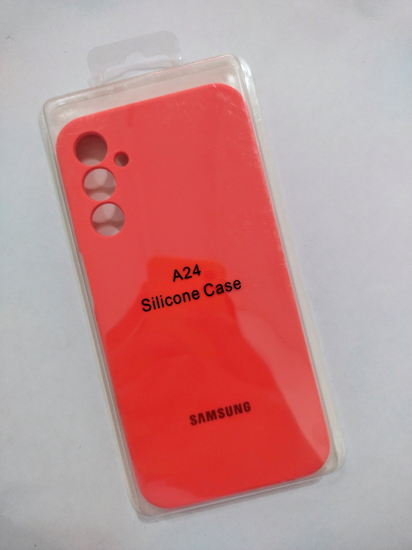 SAMSUNG A24