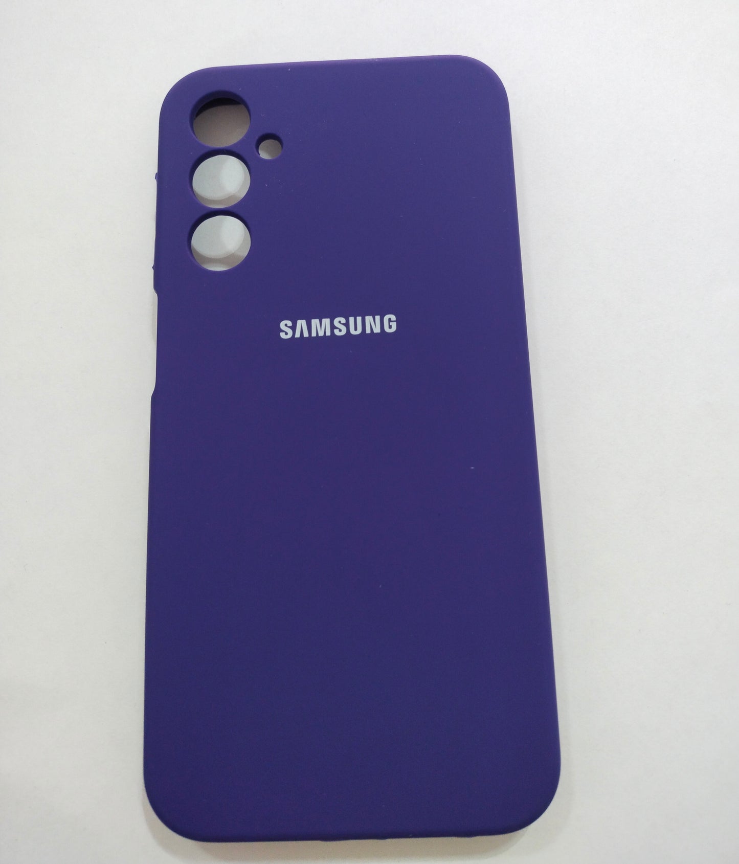 SAMSUNG A24